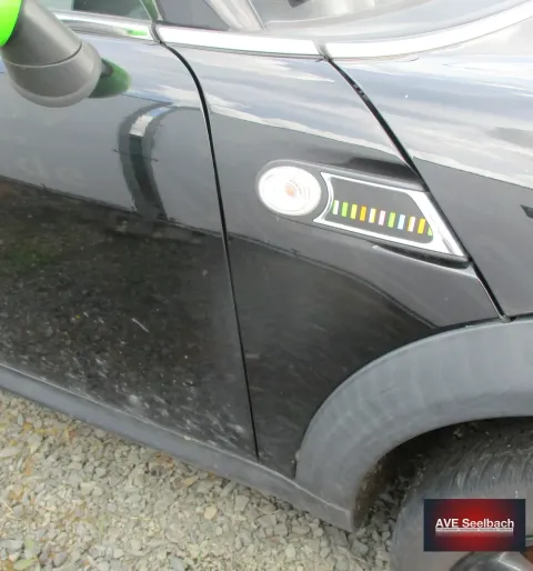 Background image for Mini One R56 Kotflügel rechts Bj 2013 A94 Midnight Black schwarz