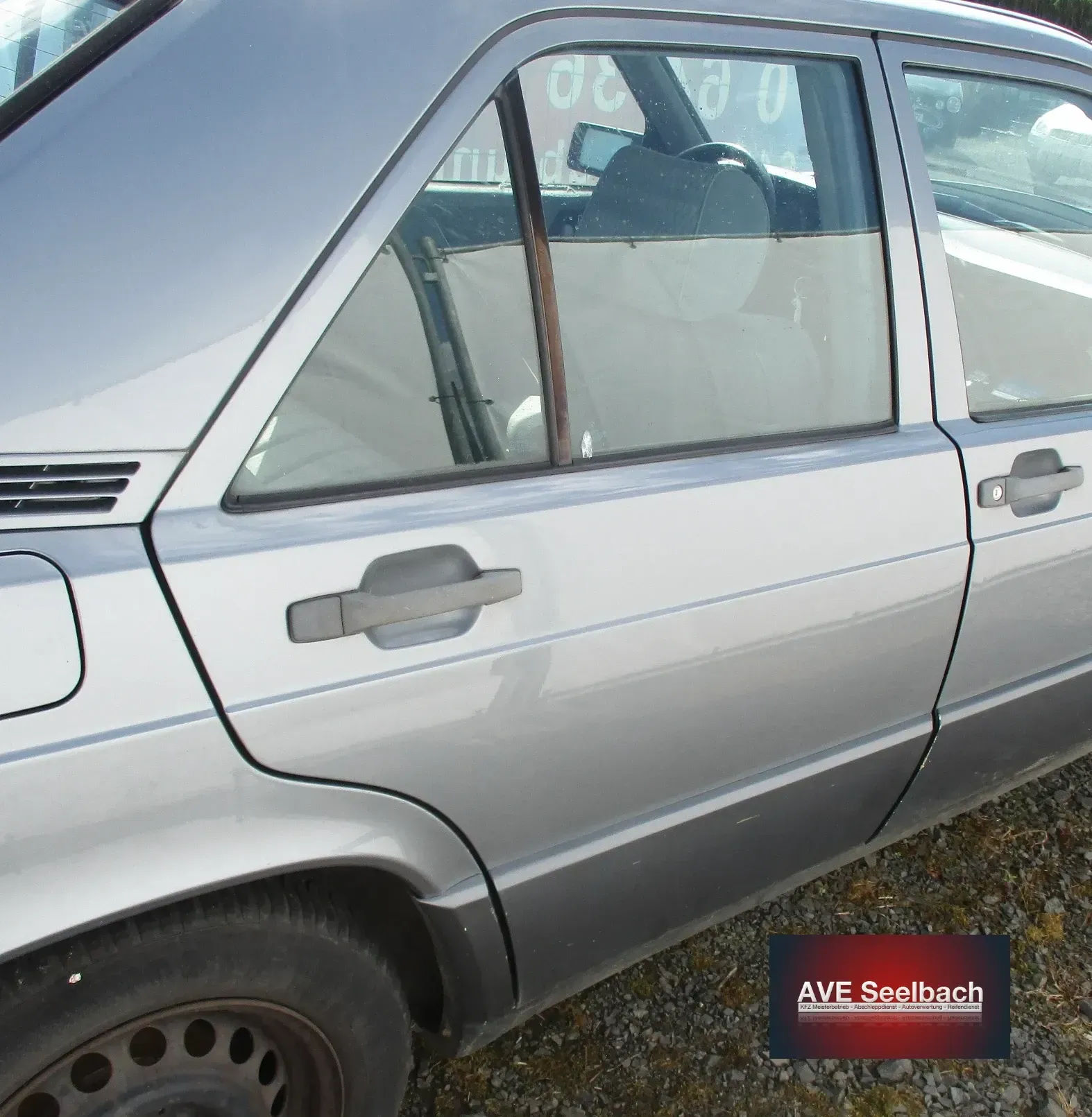 Mercedes 190 W201 Tür hinten rechts Bj 1989 122 Perlmuttgrau - Bild 1