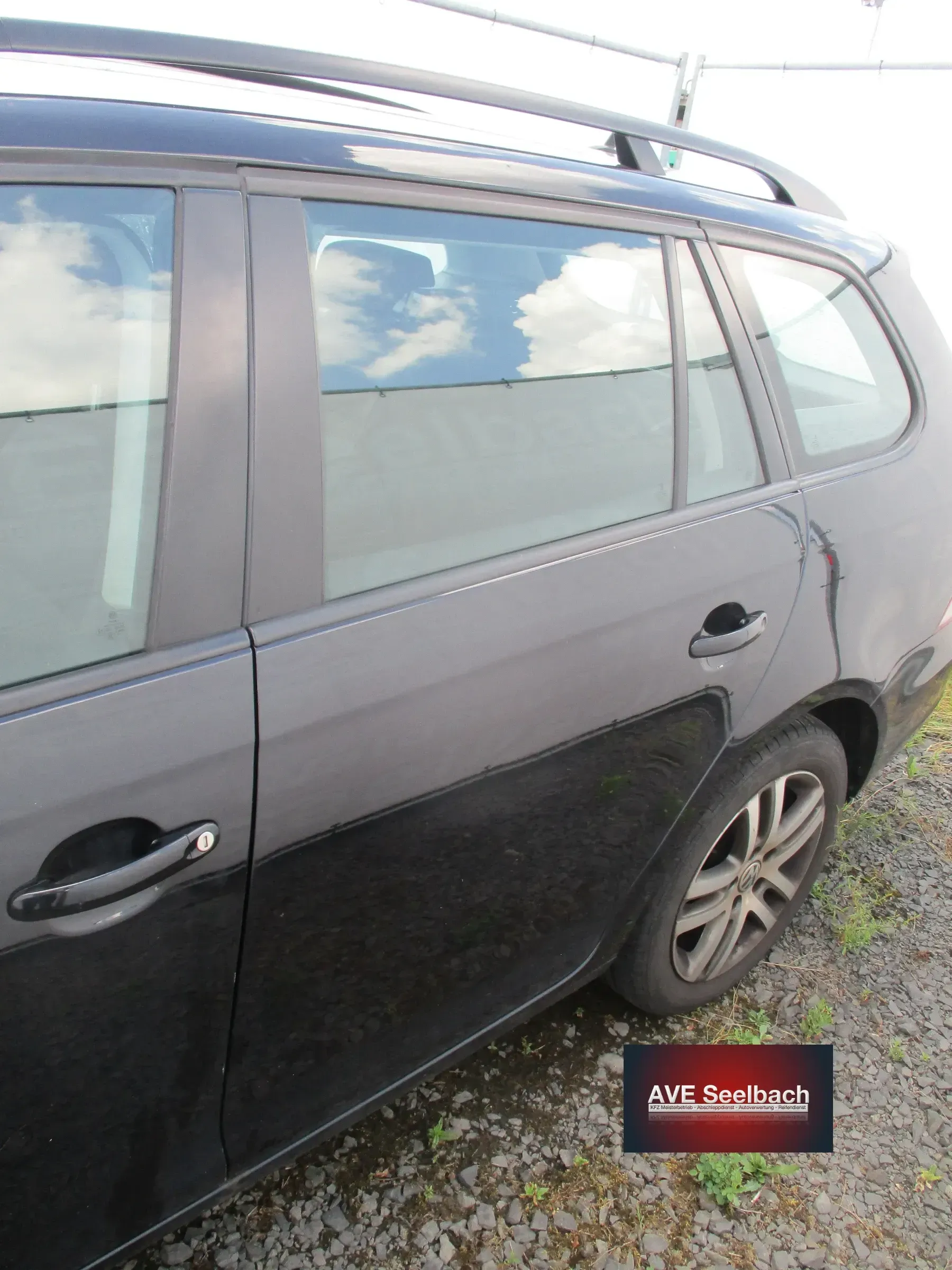 VW Golf 6 Kombi Tür hinten links Bj 2009 LC9X Deep Black schwarz - Bild 1