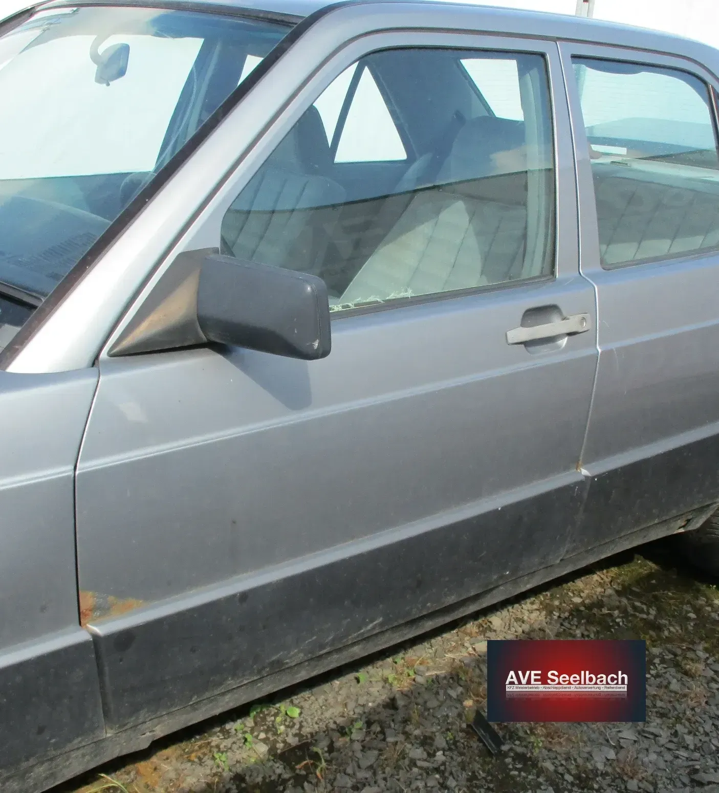 Mercedes 190 W201 Tür vorne links Bj 1989 122 Perlmuttgrau - Bild 1