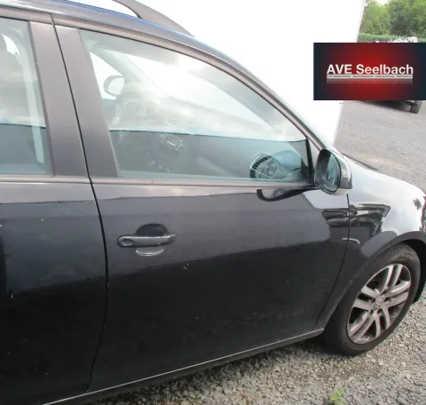 Background image for VW Golf 6 Kombi Tür vorne rechts Bj 2009 LC9X Deep Black schwarz