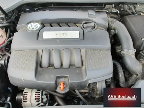 Background image for VW Golf 6 Motor Bj 2009 1,6l 75kW BSE